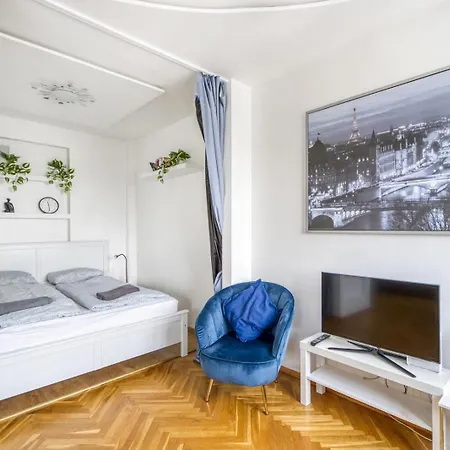 Labo Plac Teatralny Apartment *