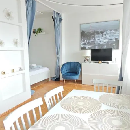 Apartment Labo Plac Teatralny Warsaw